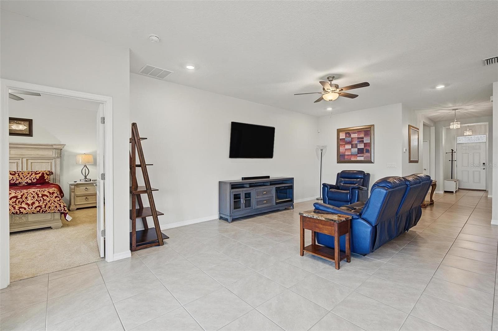 Single Family Residence at 13338 WATERLEAF GARDEN CIR, RIVERVIEW, photo 13 of 66