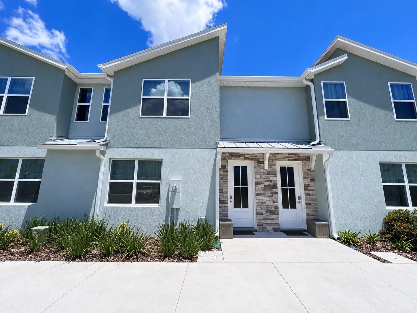 7937 FORMOSA VALLEY PL