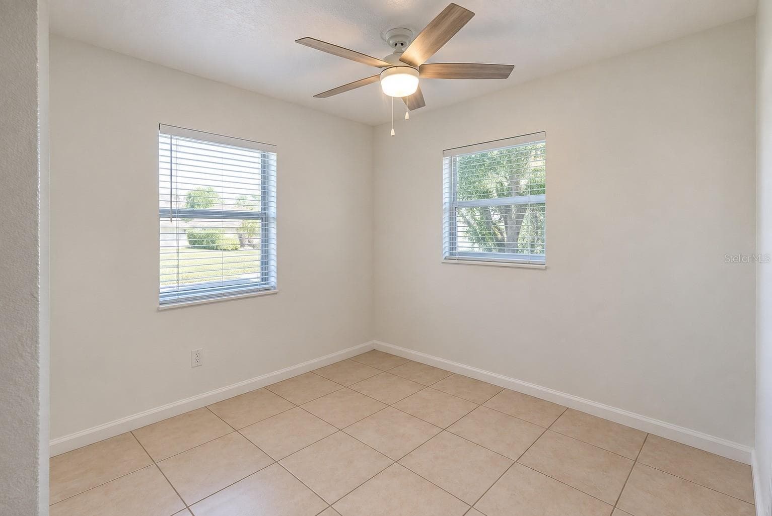 Single Family Residence at 800 DORADO AVE, ORLANDO, photo 9 of 11