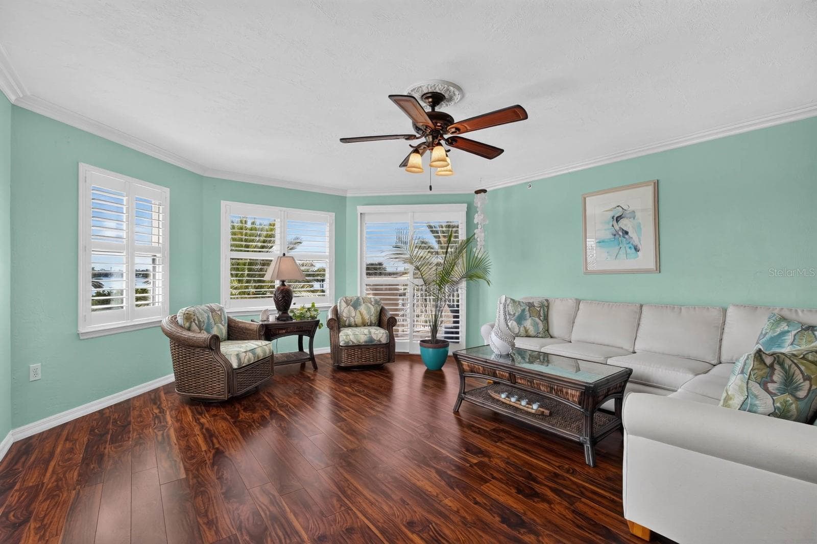 LIVING ROOM - 1 JOHN ANDERSON DR #301, ORMOND BEACH