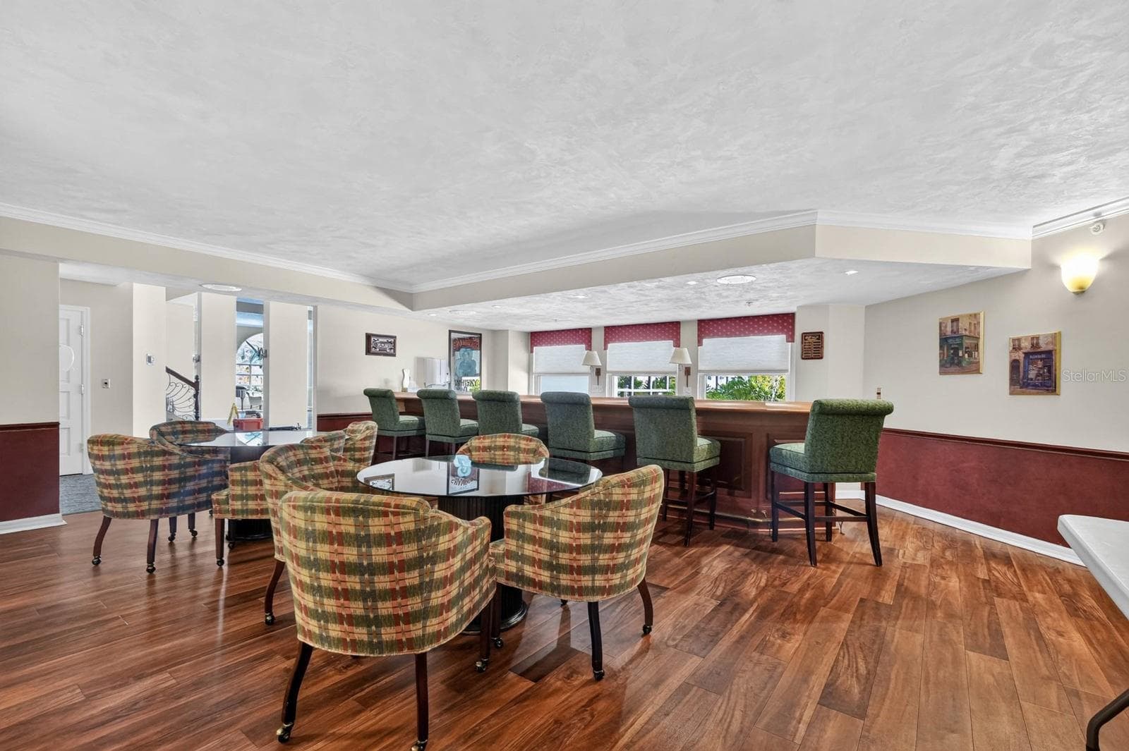 BAR ROOM - 1 JOHN ANDERSON DR #301, ORMOND BEACH