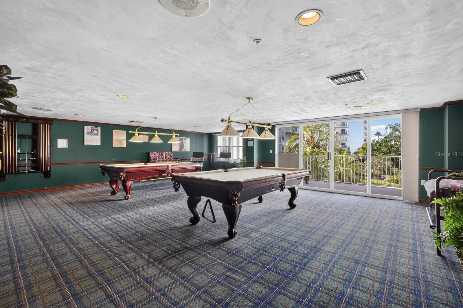 BILLIARD ROOM - 1 JOHN ANDERSON DR #301, ORMOND BEACH