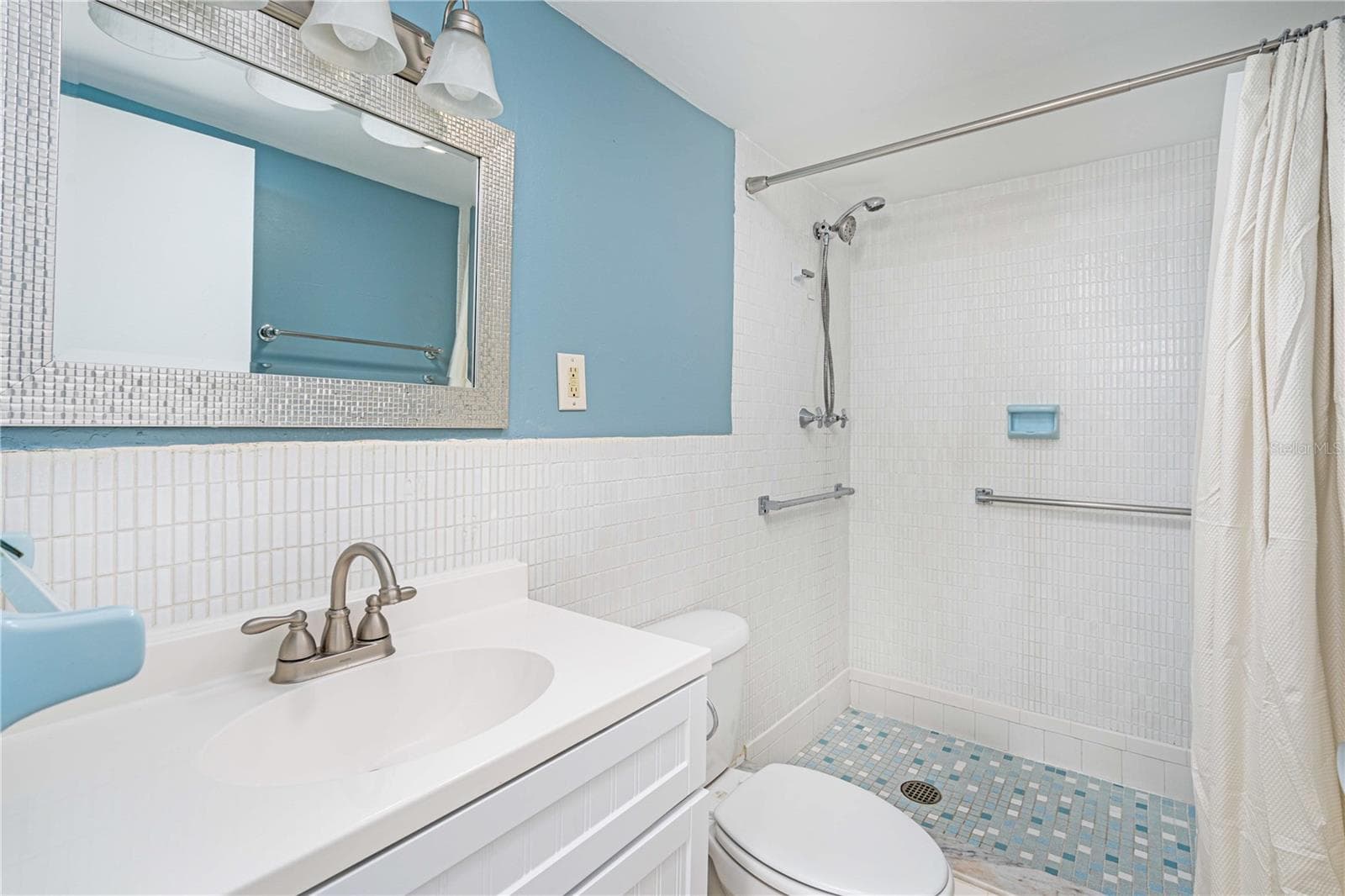 BATHROOM 2 - 1224 S PENINSULA DR #415, DAYTONA BEACH