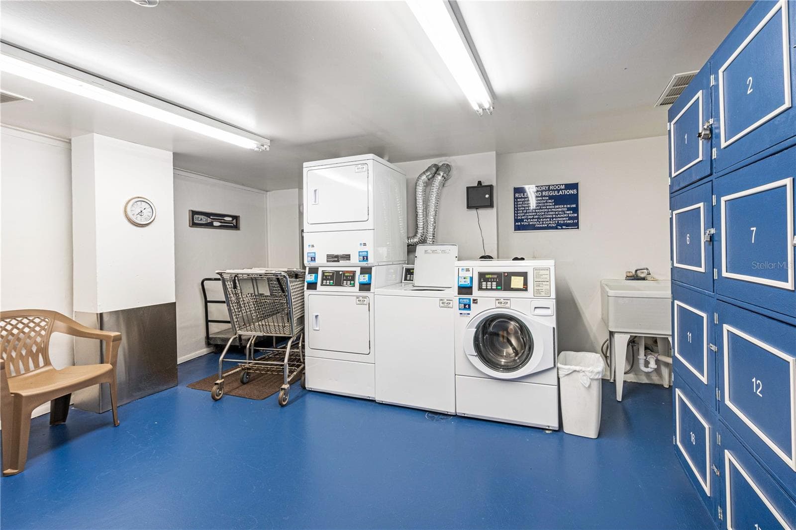 LAUNDRY - 1224 S PENINSULA DR #415, DAYTONA BEACH
