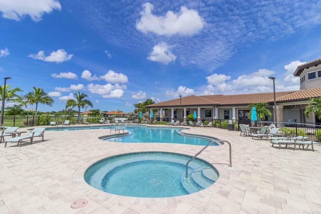 Clubhouse Pool/spa - 502 16TH AVE E AVE E, PALMETTO