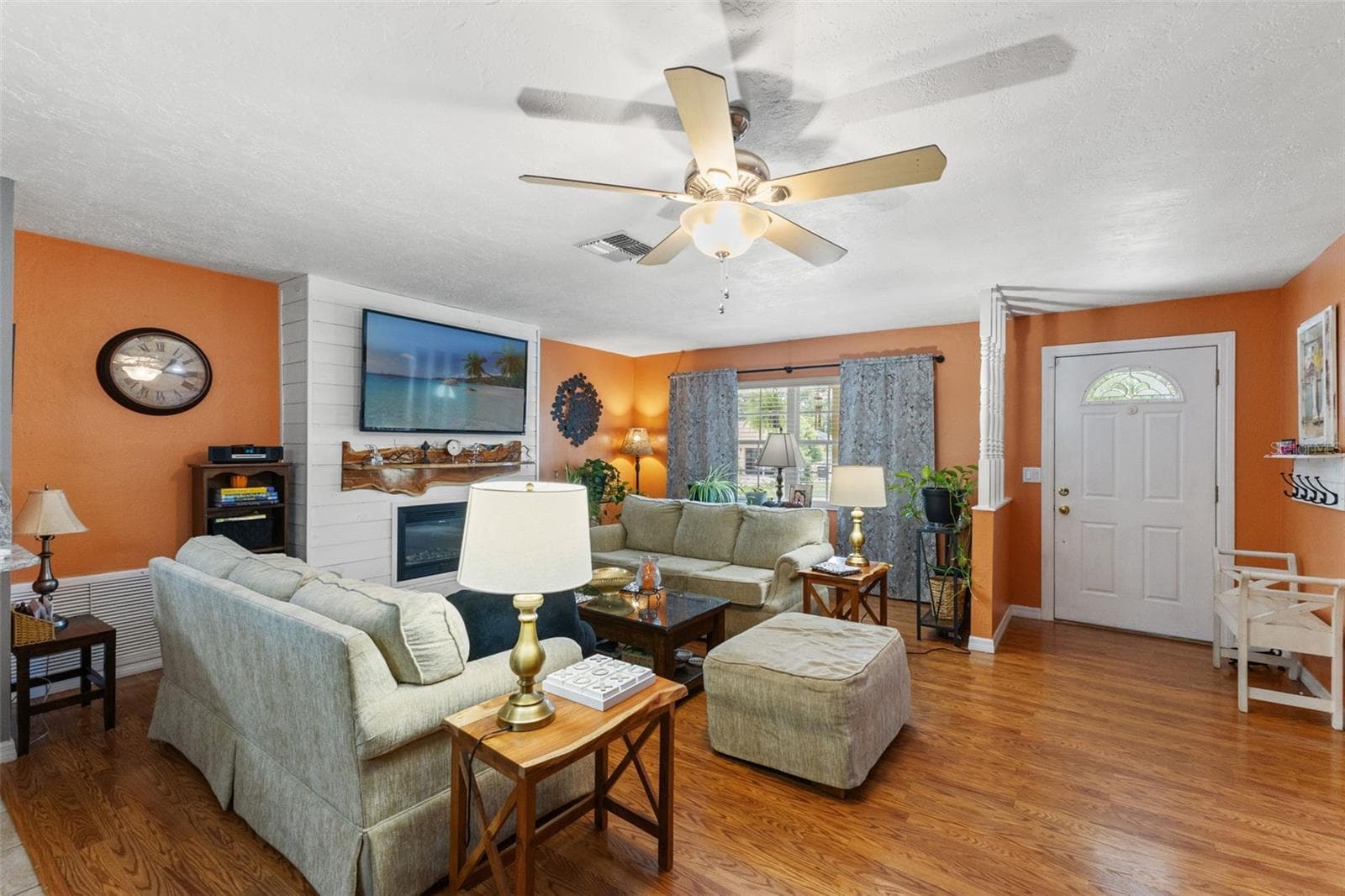 Single Family Residence at 314 S FILLMORE ST, BEVERLY HILLS, photo 4 of 57