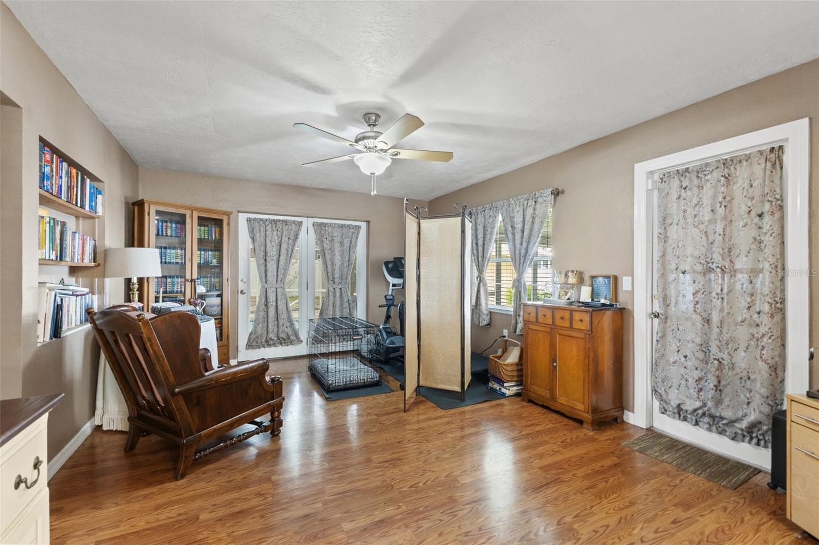 Single Family Residence at 314 S FILLMORE ST, BEVERLY HILLS, photo 10 of 57