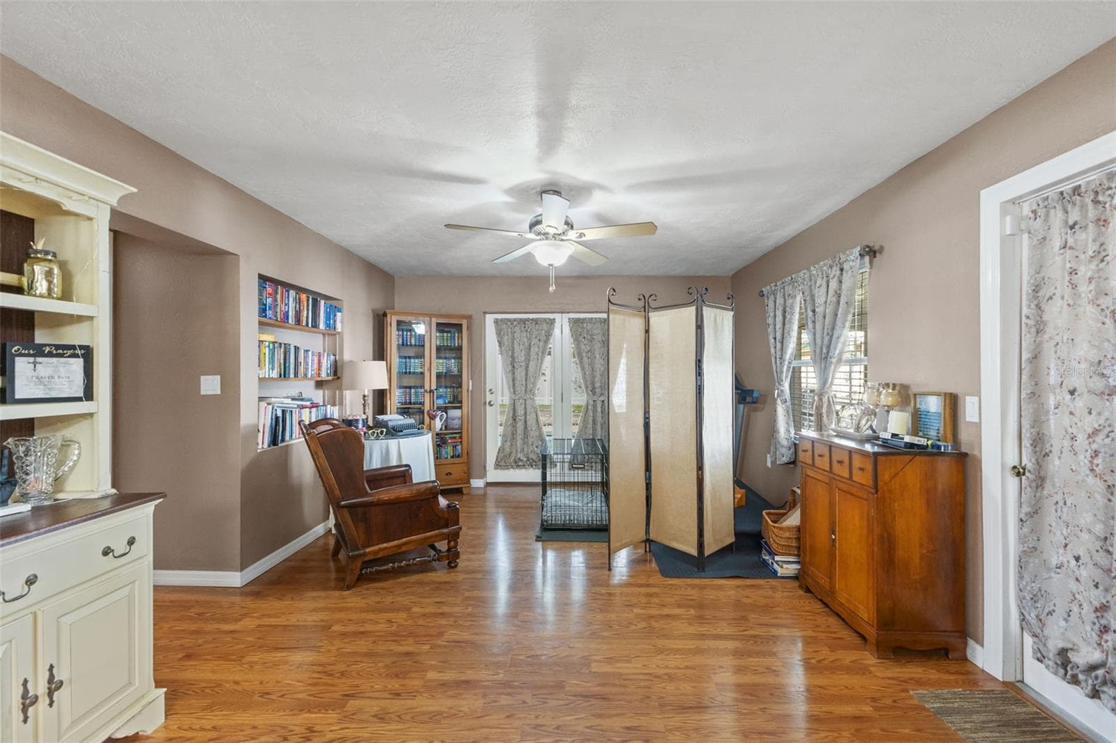 Single Family Residence at 314 S FILLMORE ST, BEVERLY HILLS, photo 12 of 57