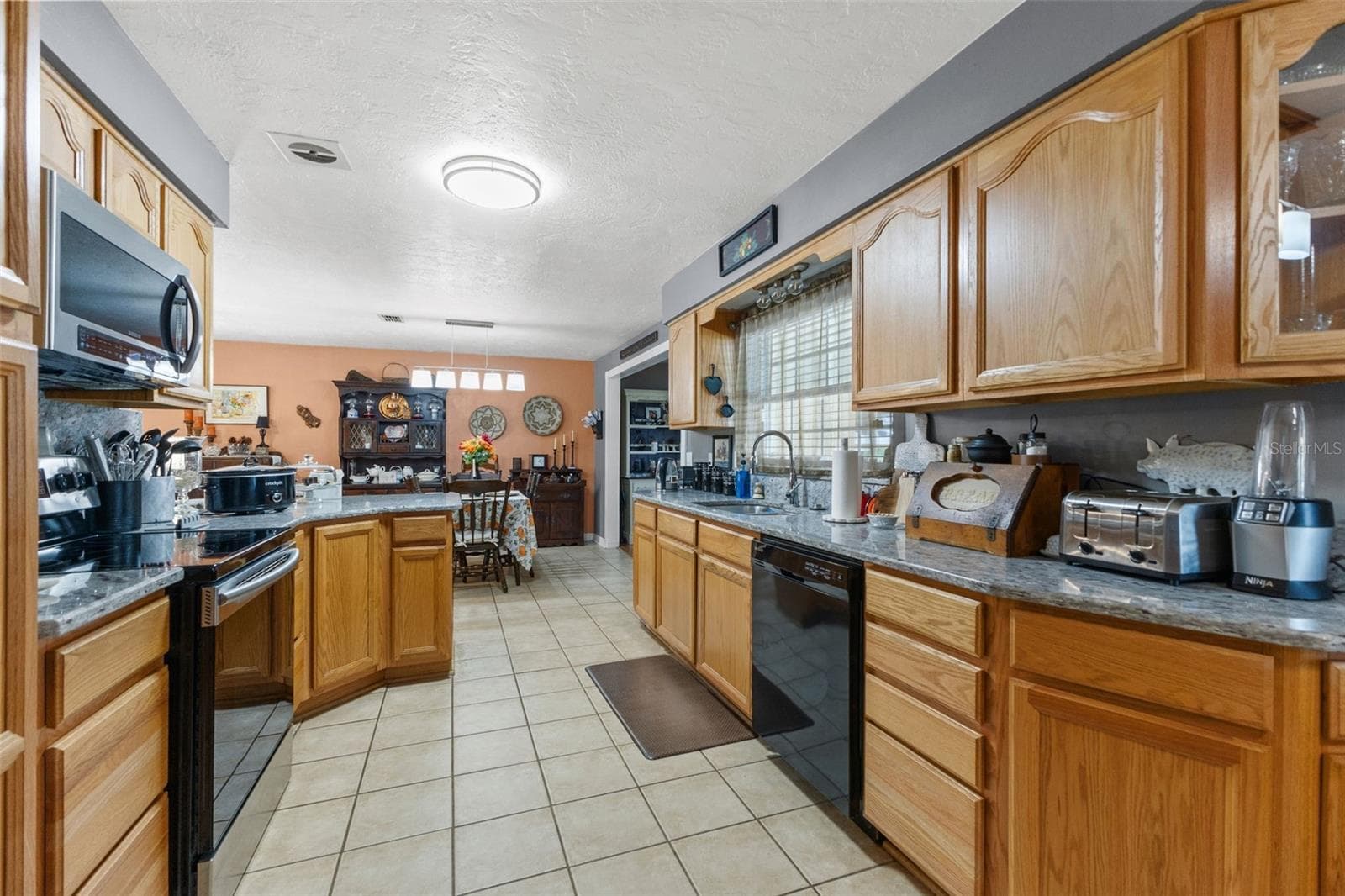 Single Family Residence at 314 S FILLMORE ST, BEVERLY HILLS, photo 14 of 57