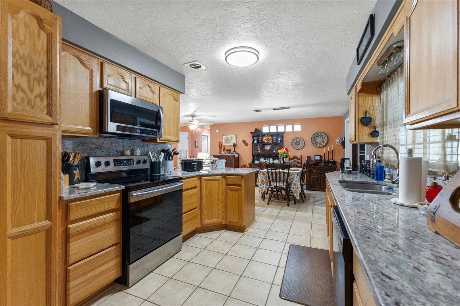 Single Family Residence at 314 S FILLMORE ST, BEVERLY HILLS, photo 16 of 57