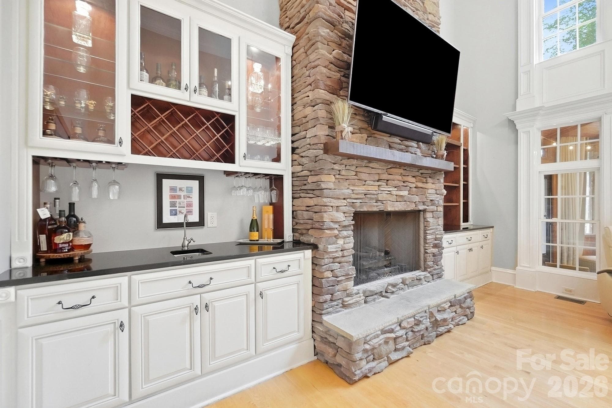 Custom Built-ins both sides of the fireplace - 2930 Sweetgrass Lane, Monroe