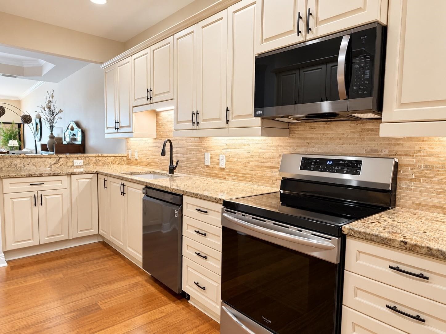 Condominium at 1003 BELLASOL WAY #9202, APOLLO BEACH, photo 16 of 53