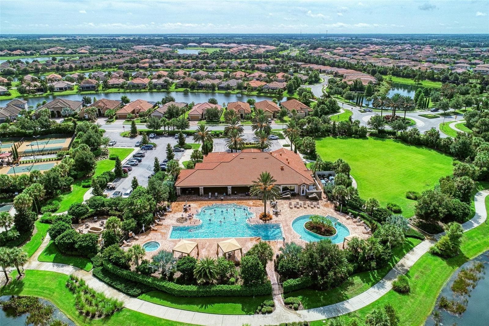Single Family Residence at 13119 PRIMA DR, BRADENTON, photo 61 of 92
