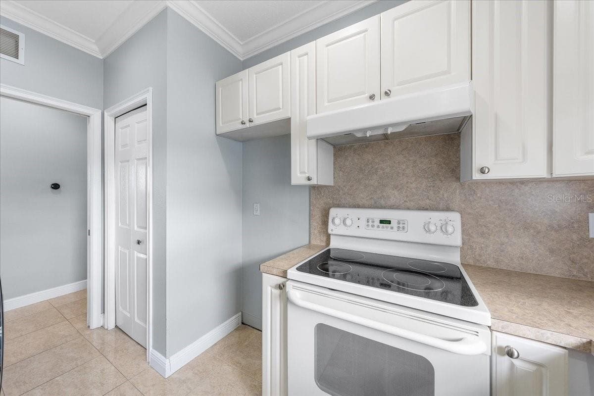 Single Family Residence at 5501 CLIPPER CT, NEW PORT RICHEY, photo 24 of 100