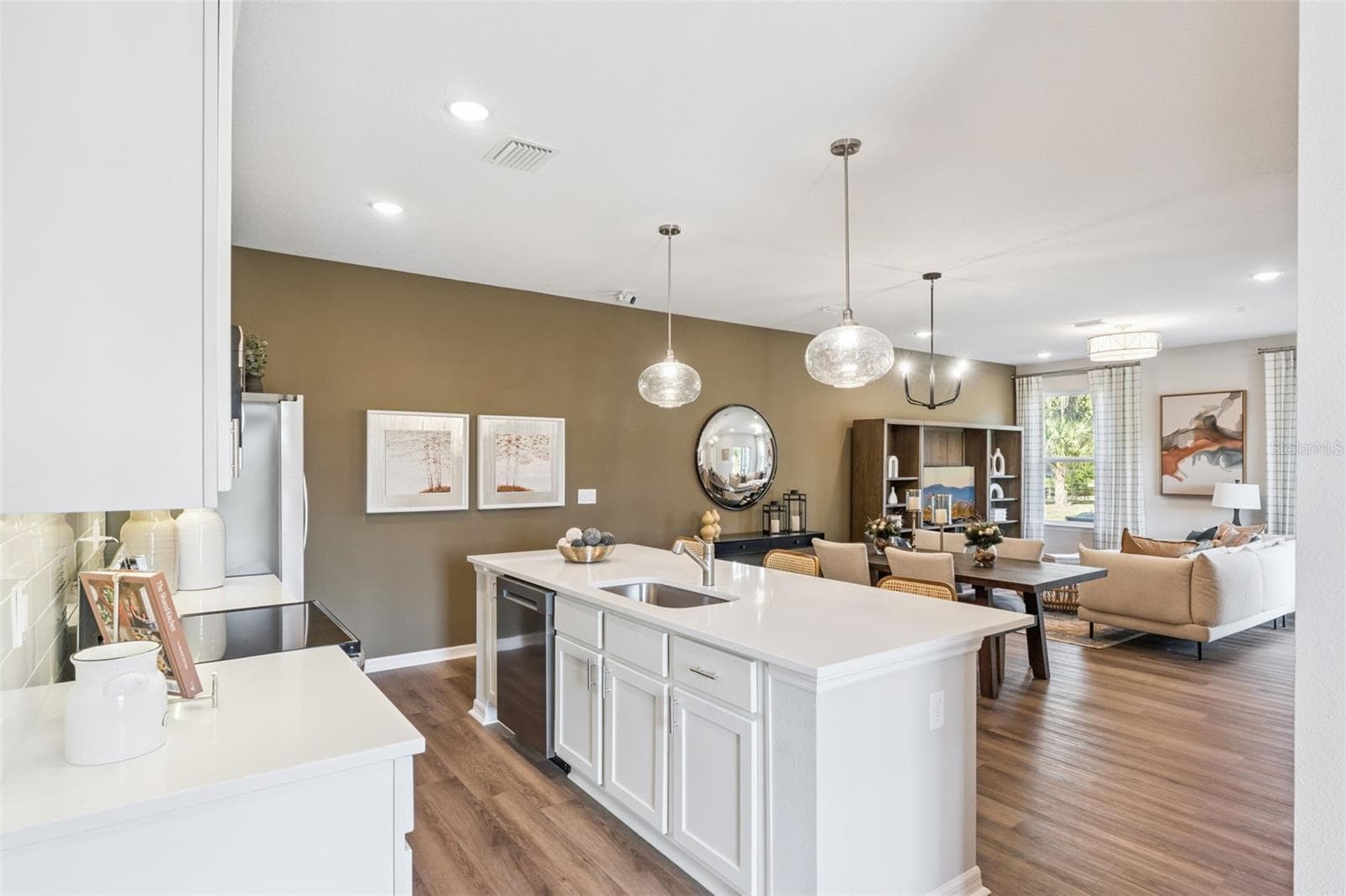 Townhouse at 2290 RED PINE CT, EUSTIS, photo 6 of 21