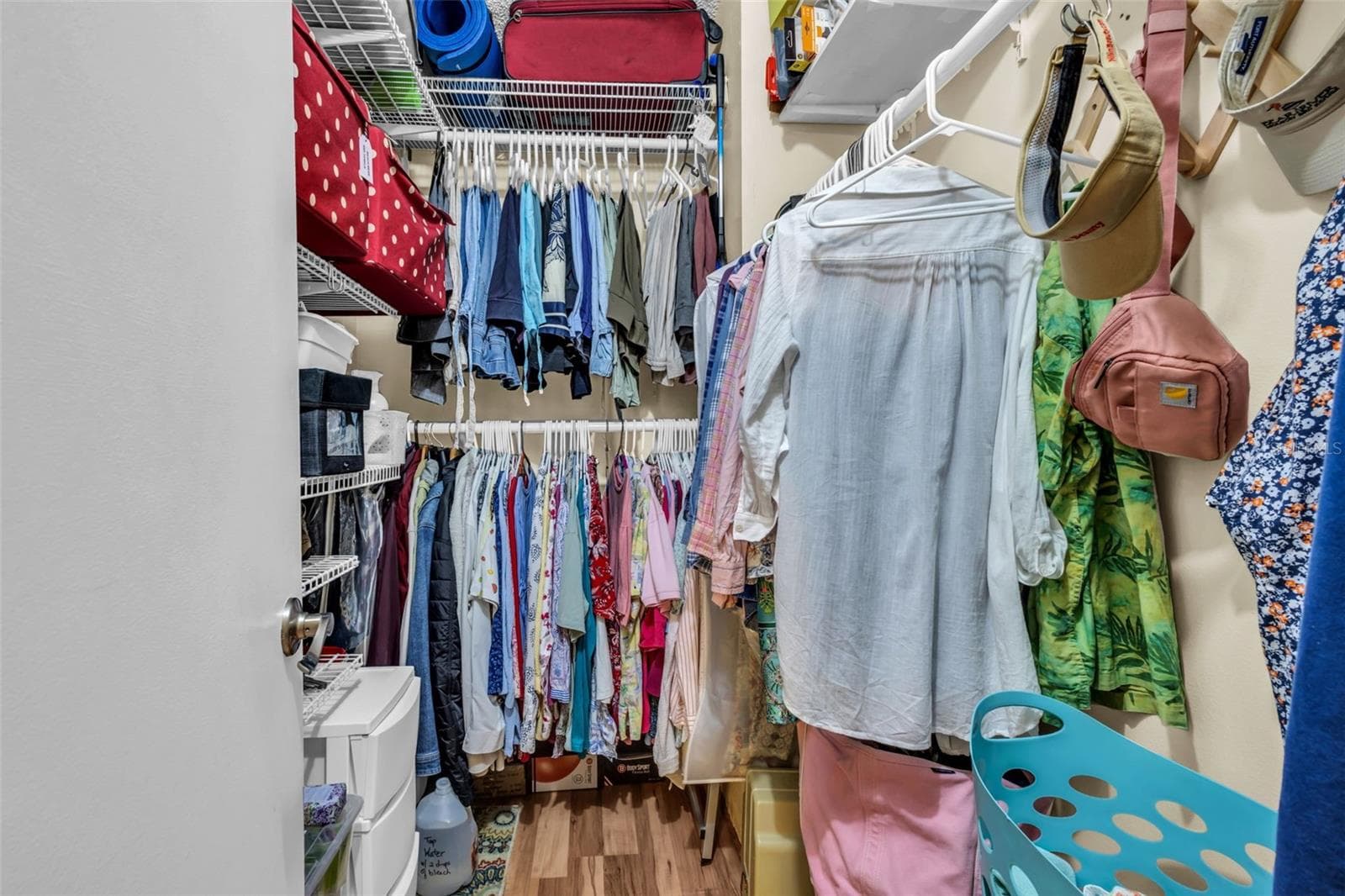 Walk in Closet in Primary Bedroom - 3811 N OAK DR #E51, TAMPA