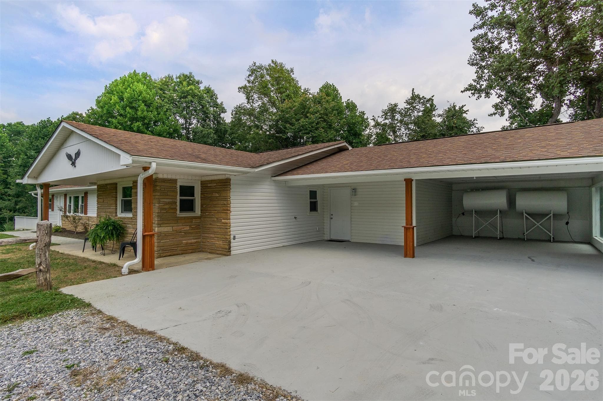 Unit 1 2 Bedrooms 2 Bathrooms Carport, Small deck - 468 Deer Park Lake Road, Spruce Pine