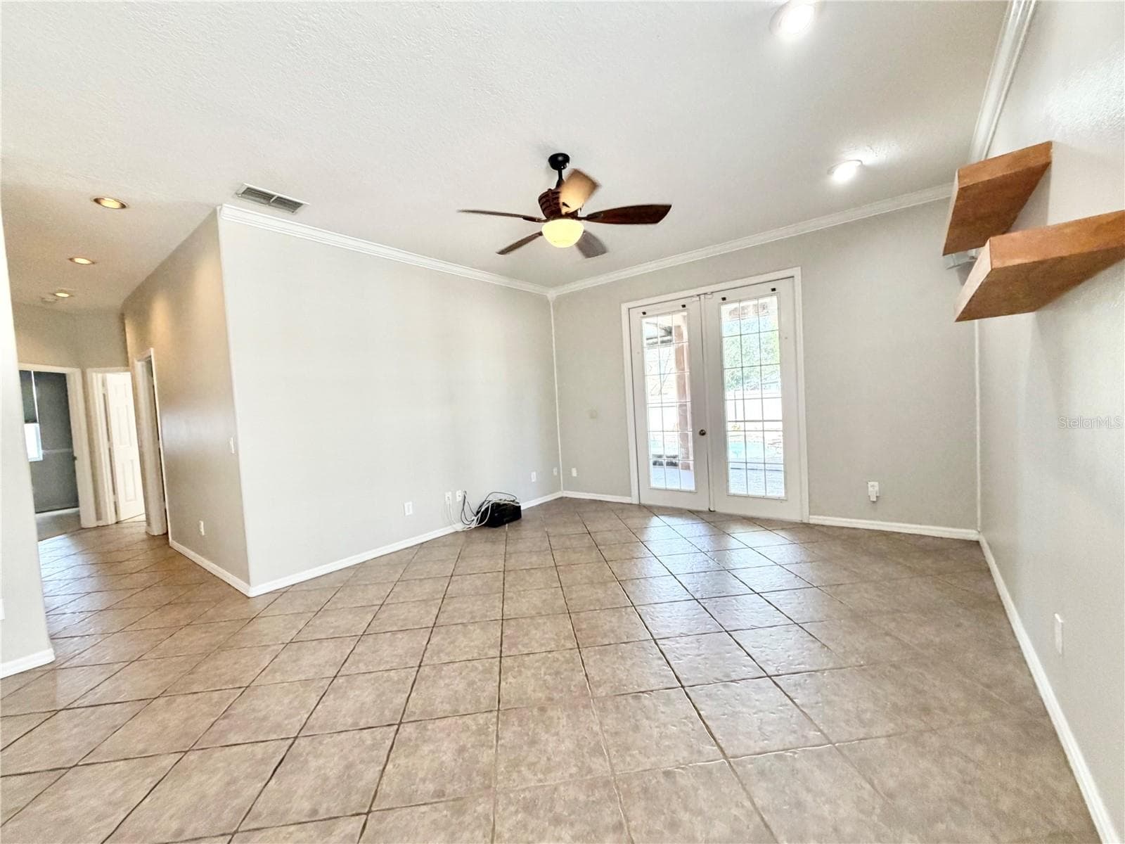 Single Family Residence at 3961 SHAWN CIR, ORLANDO, photo 7 of 24