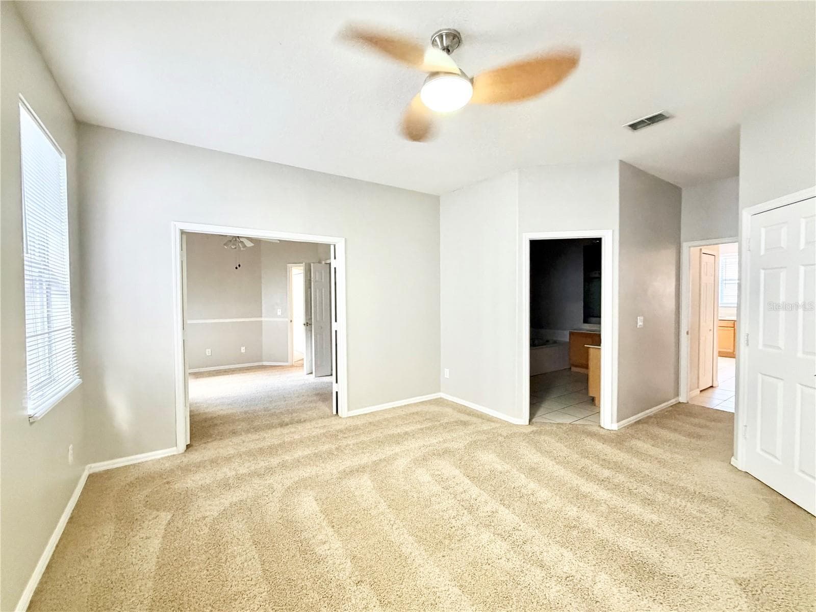 Single Family Residence at 3961 SHAWN CIR, ORLANDO, photo 8 of 24