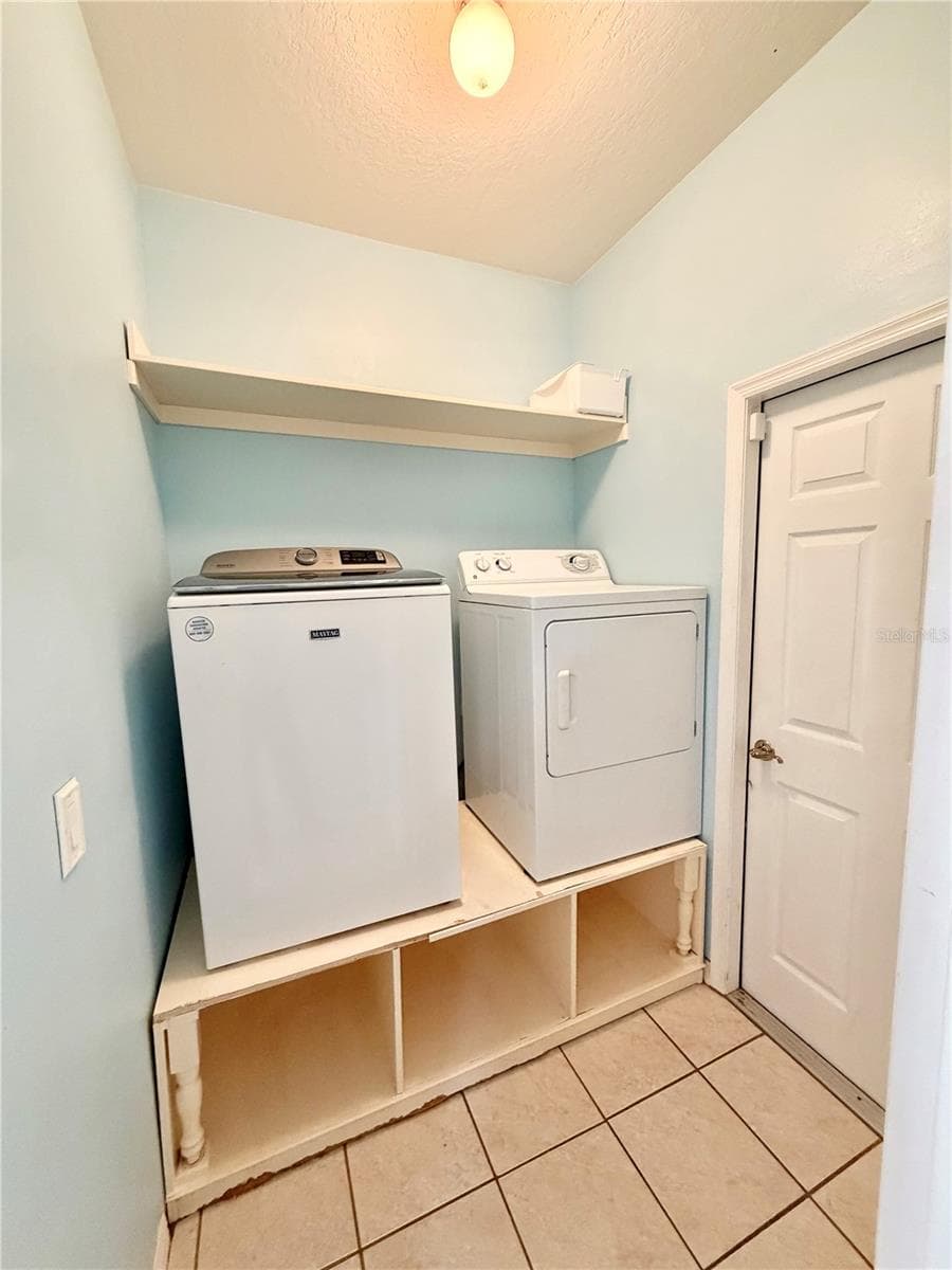 Single Family Residence at 3961 SHAWN CIR, ORLANDO, photo 18 of 24
