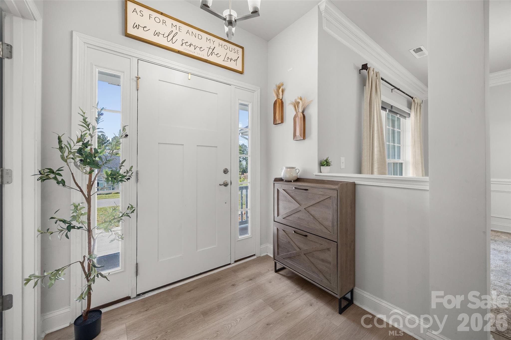 Single Family Residence at 1759 Silver Birch Road, York, photo 3 of 30