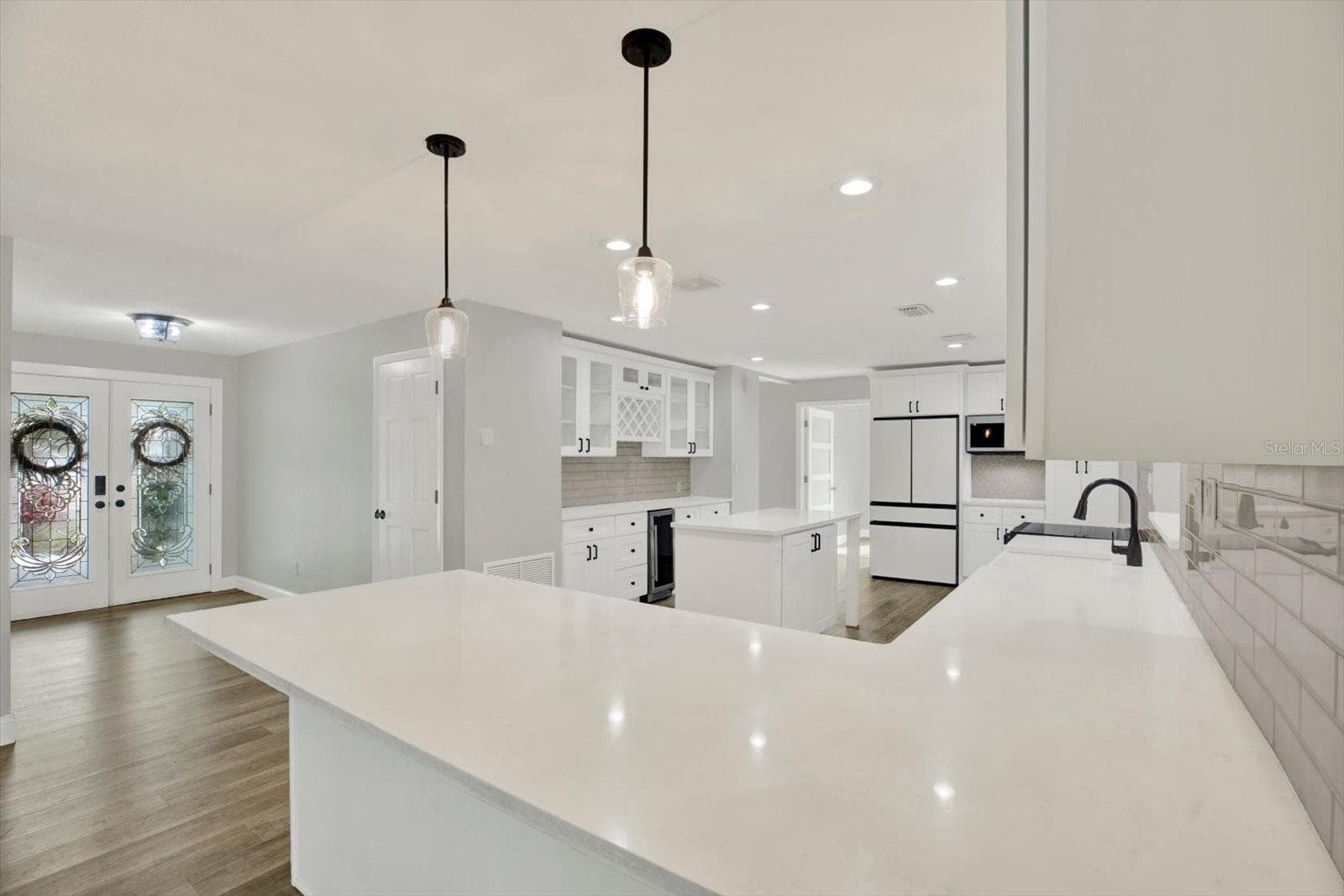 Single Family Residence at 14380 PASSAGE WAY, SEMINOLE, photo 9 of 74