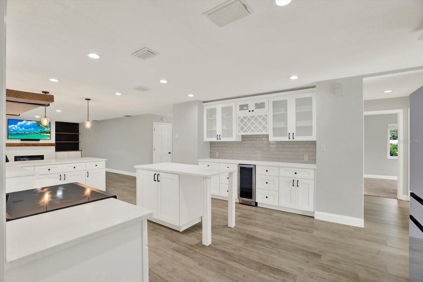Single Family Residence at 14380 PASSAGE WAY, SEMINOLE, photo 12 of 74