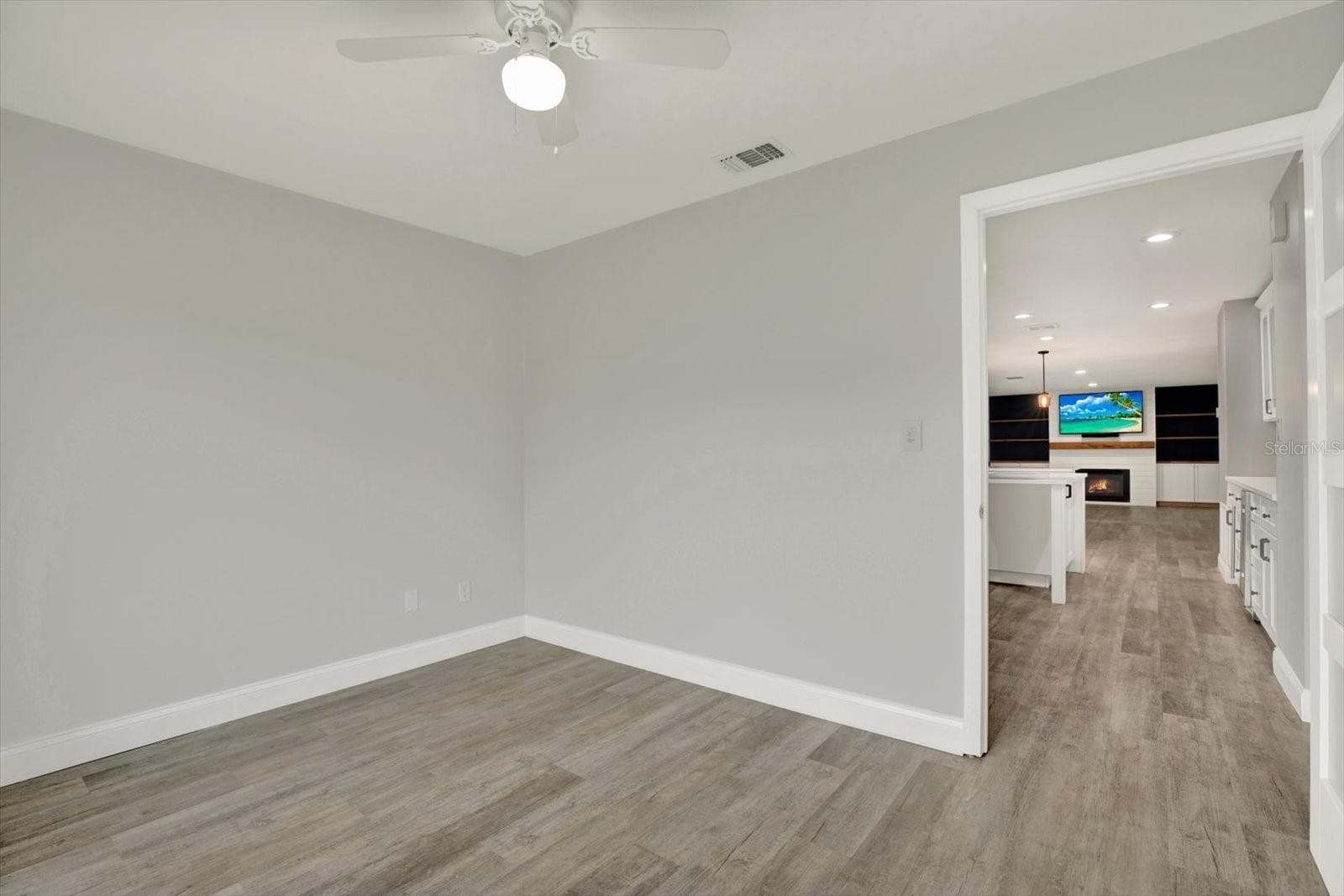 Single Family Residence at 14380 PASSAGE WAY, SEMINOLE, photo 35 of 74