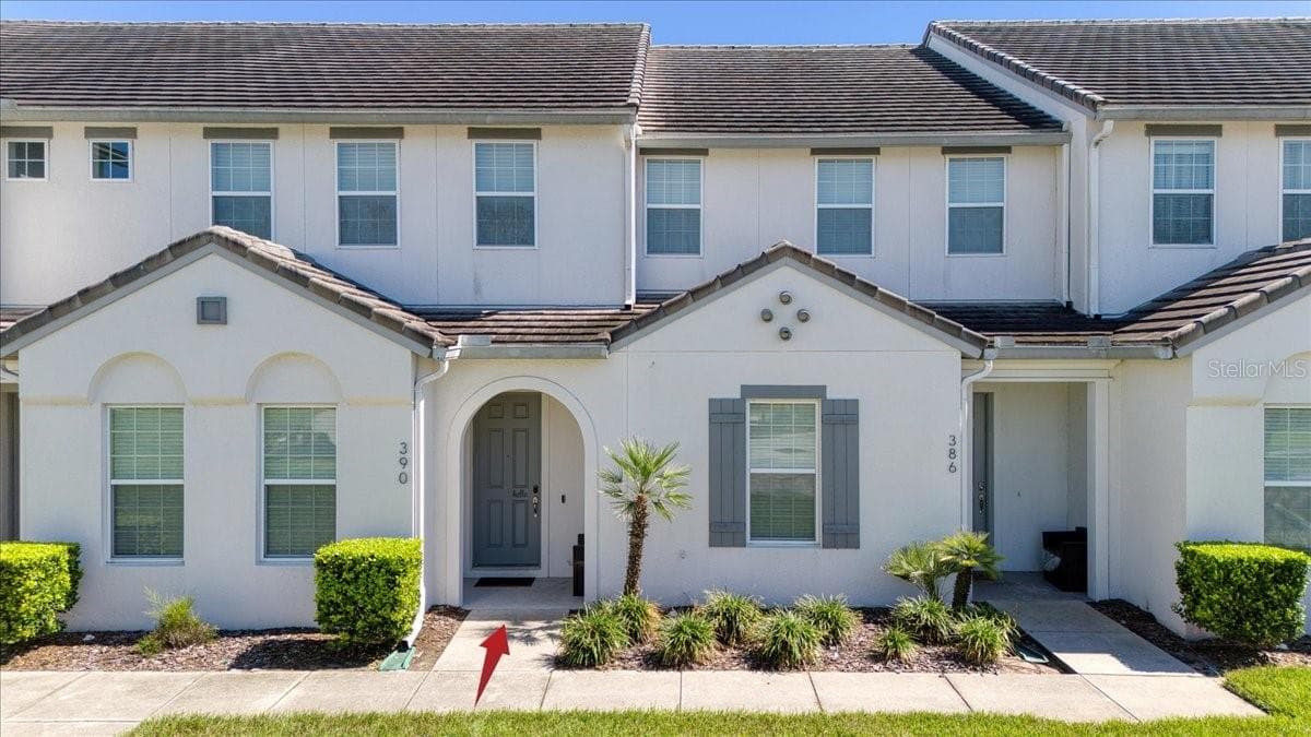 Townhouse at 390 CAPTIVA DR, DAVENPORT, photo 2 of 103