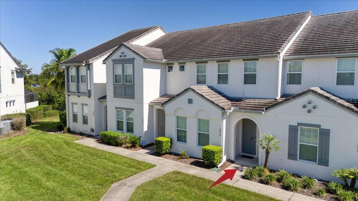 Townhouse at 390 CAPTIVA DR, DAVENPORT, photo 4 of 103