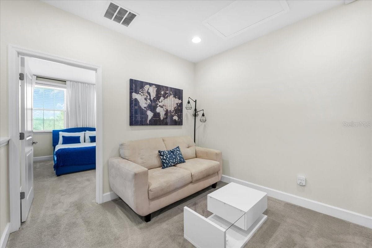 Loft - 390 CAPTIVA DR, DAVENPORT