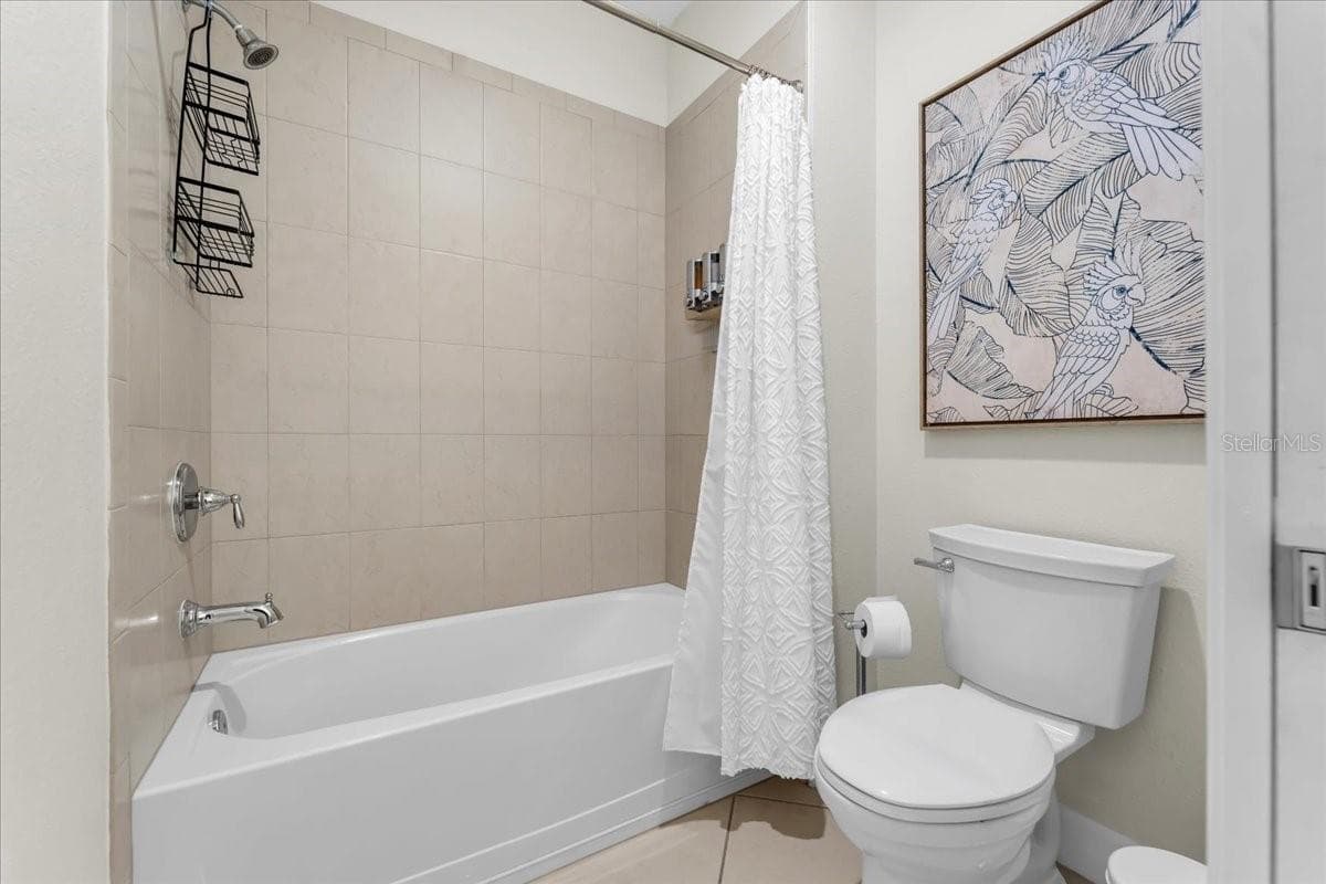 Townhouse at 390 CAPTIVA DR, DAVENPORT, photo 46 of 103