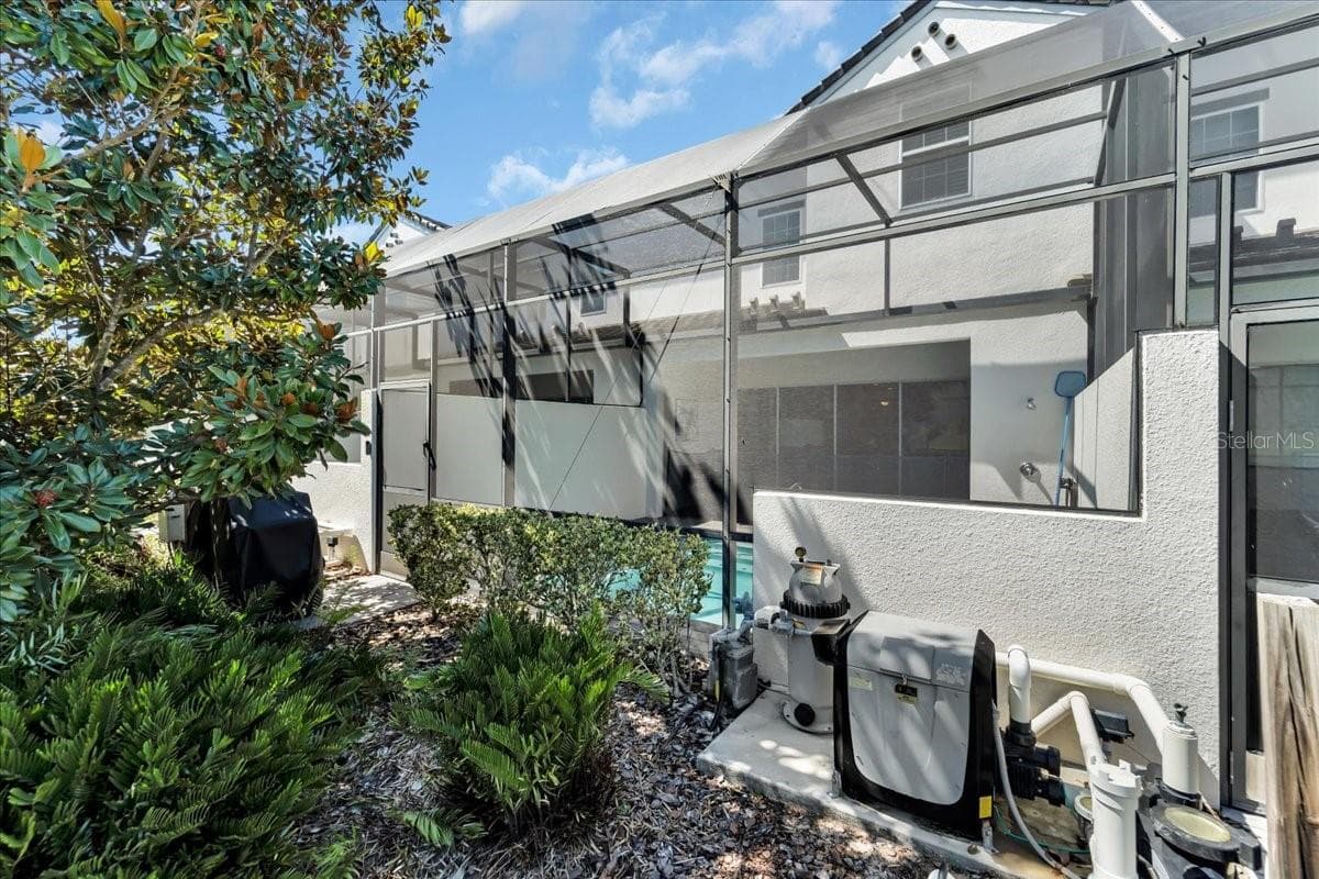 Townhouse at 390 CAPTIVA DR, DAVENPORT, photo 62 of 103