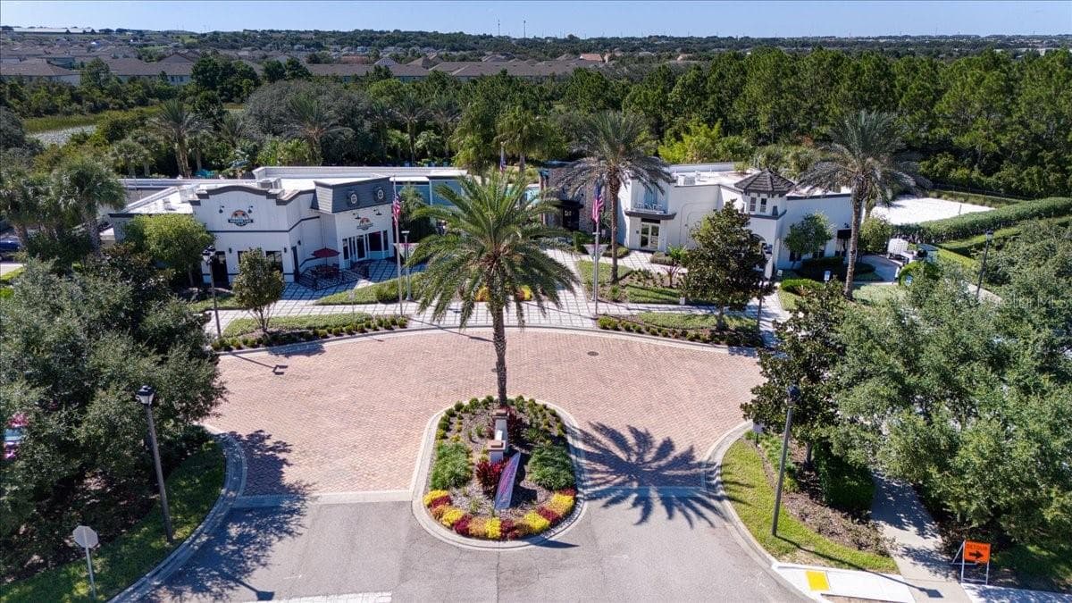 Townhouse at 390 CAPTIVA DR, DAVENPORT, photo 68 of 103