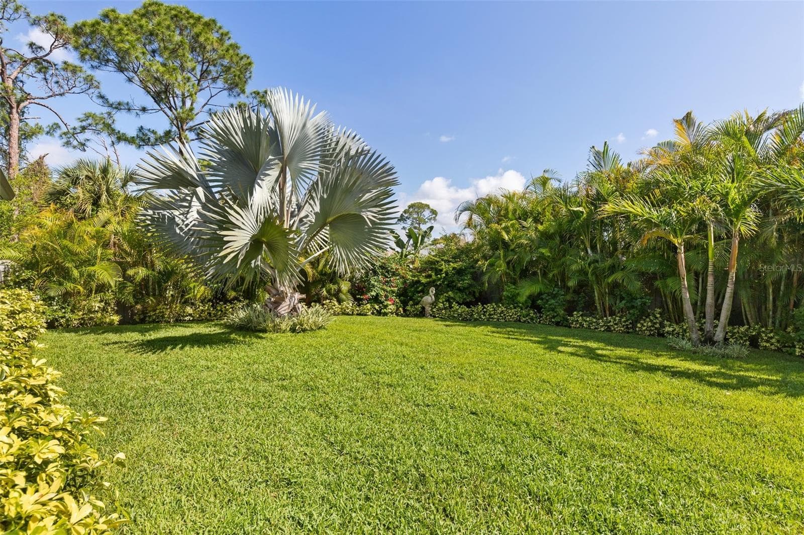Fenced in - 2420 SHEILA LN, NORTH PORT