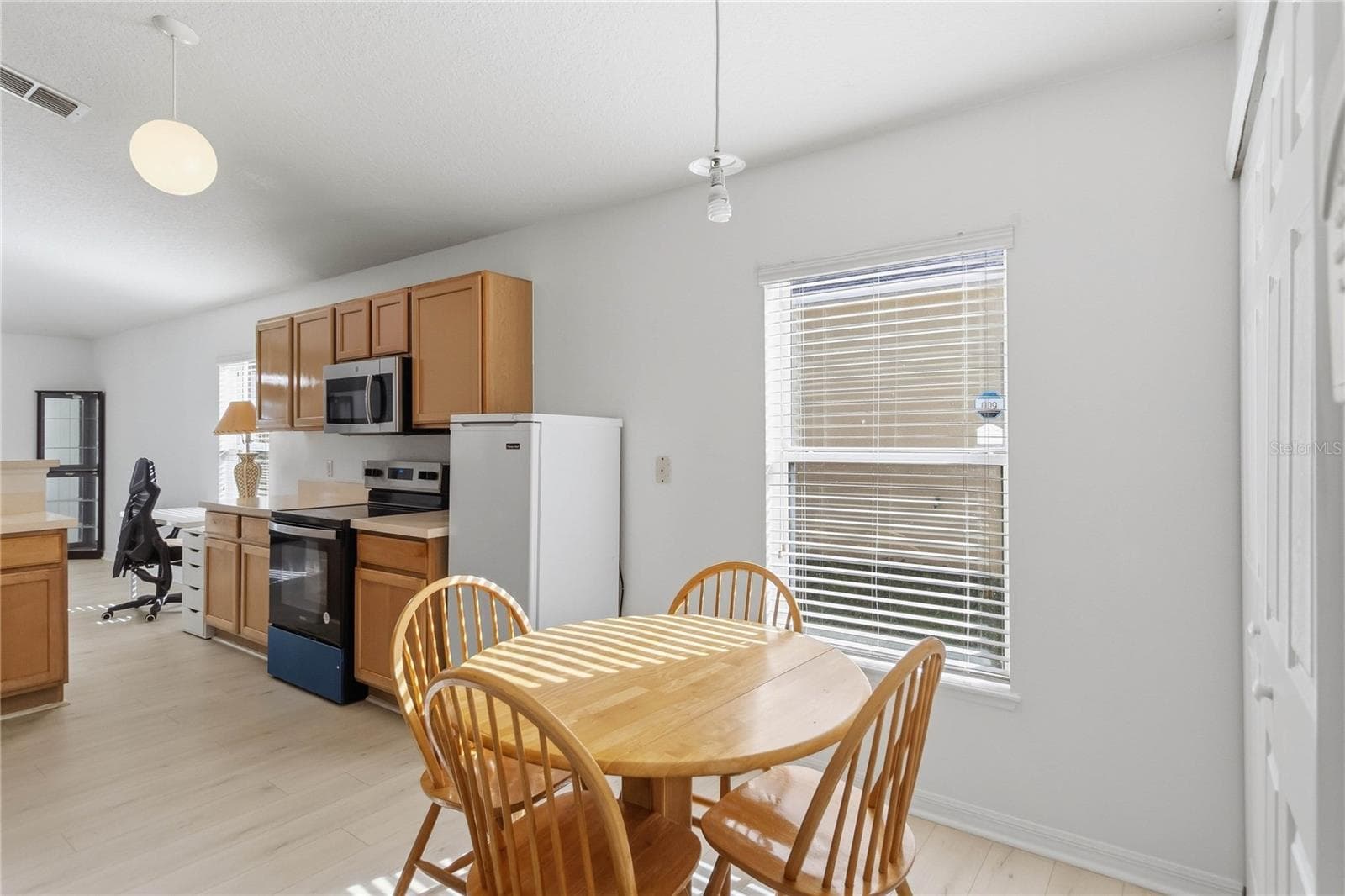 Single Family Residence at 5551 SYCAMORE CANYON DR, KISSIMMEE, photo 11 of 29