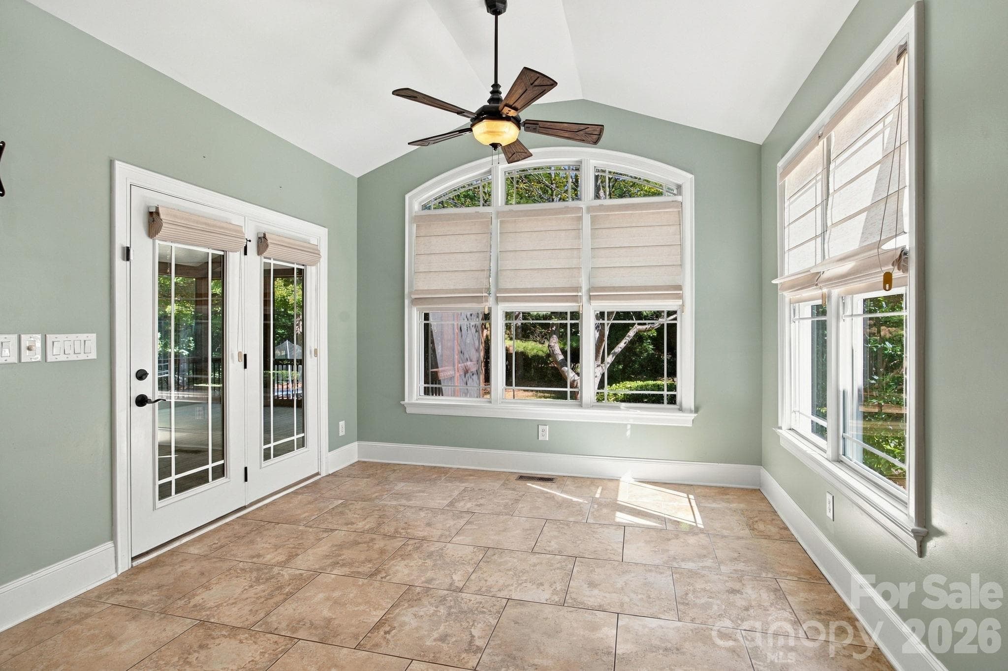 Flex space - morning or keeping room, home office - you choose - 7481 Brotherton Road, Denver