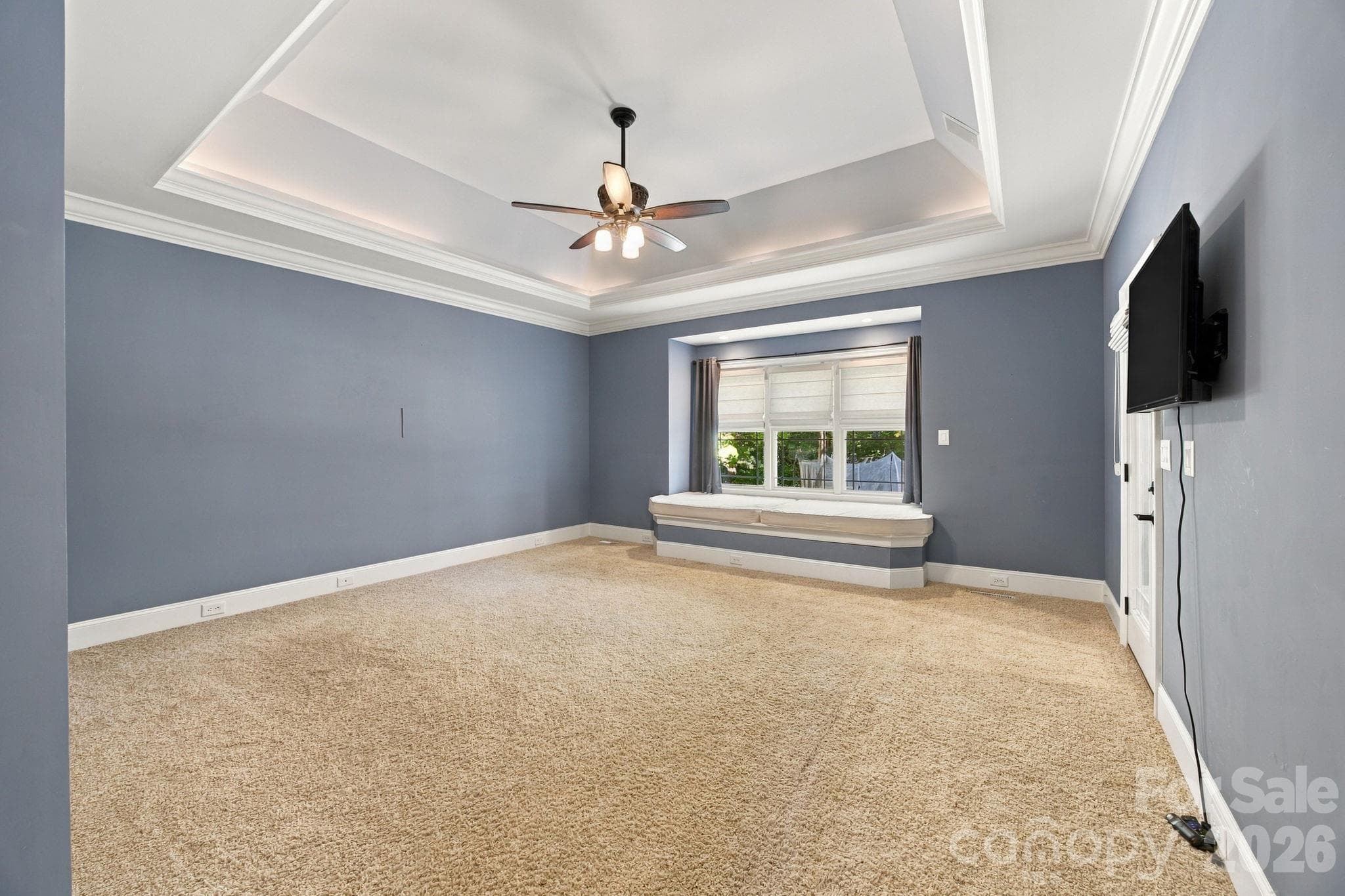 Main Level Primary Suite with window settee - 7481 Brotherton Road, Denver
