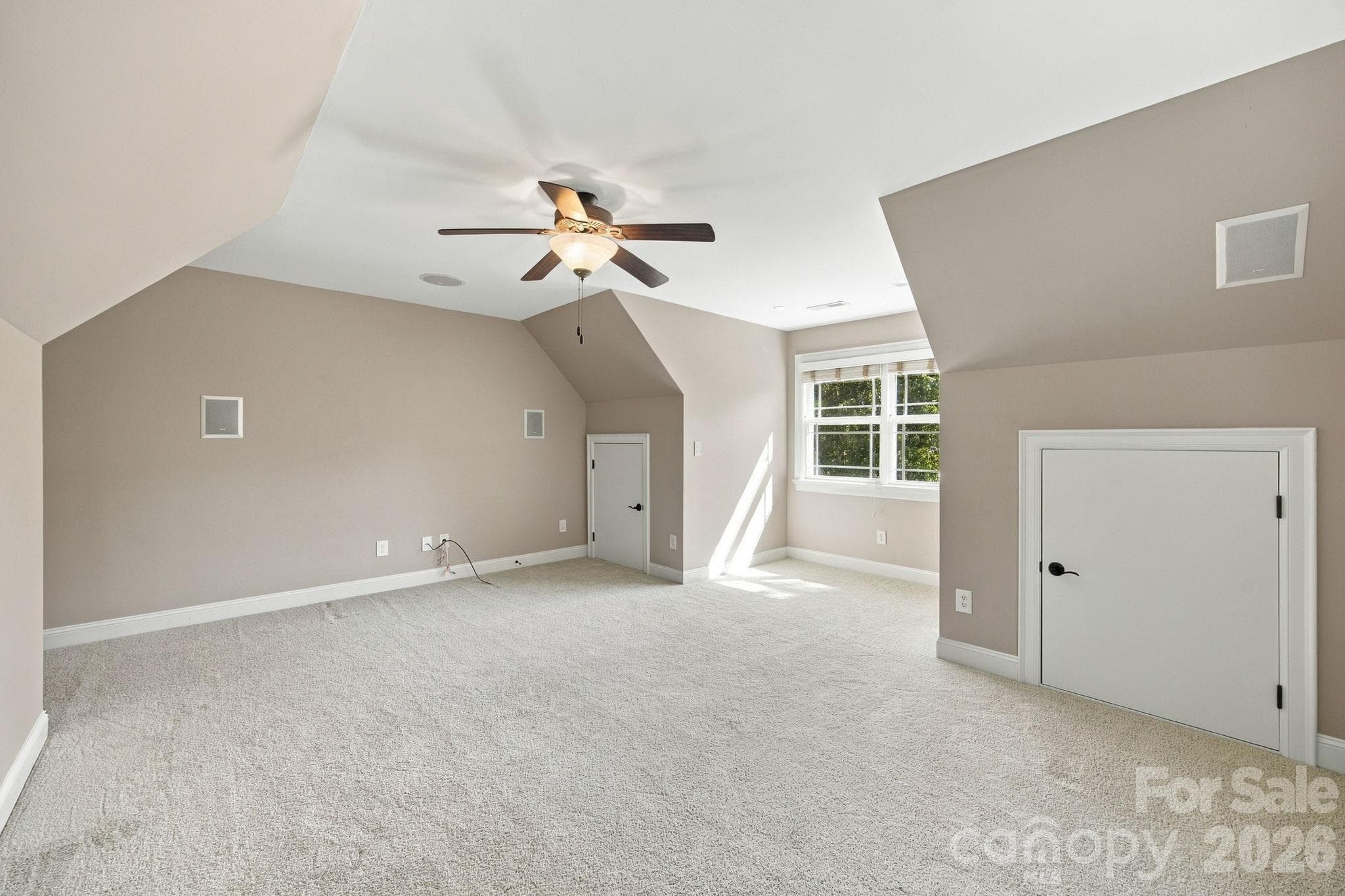 Upper level bonus room - 7481 Brotherton Road, Denver