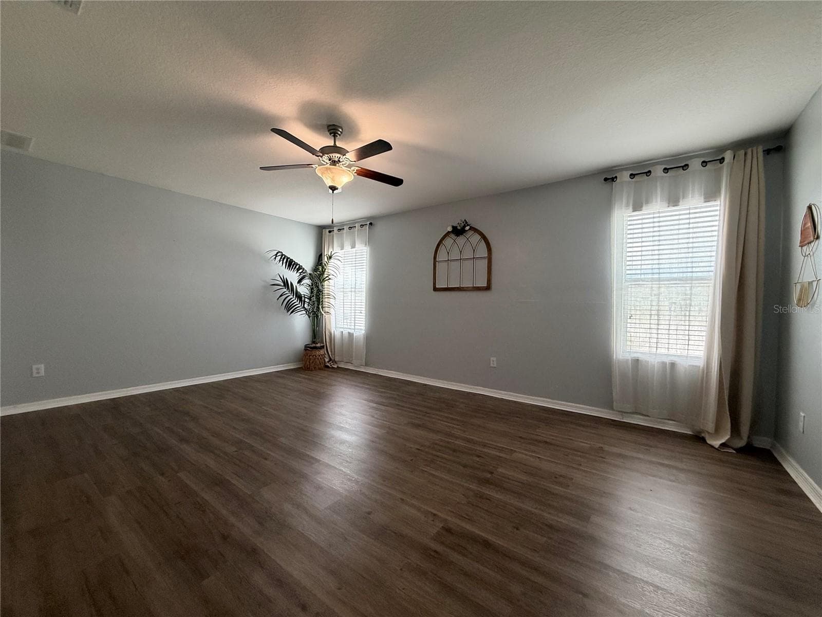 Single Family Residence at 3908 KEARSNEY ABBEY CIR, DOVER, photo 23 of 80