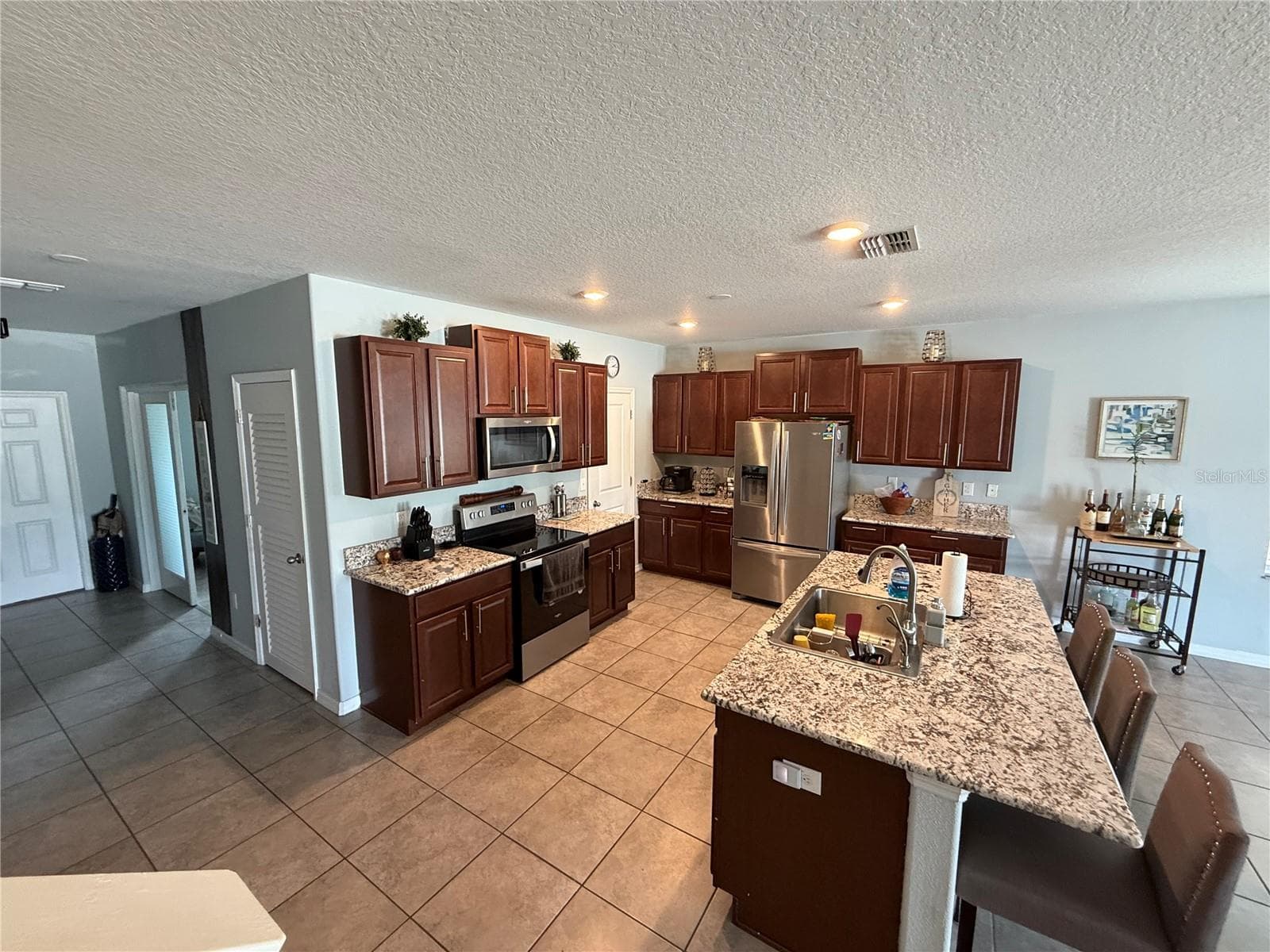 Single Family Residence at 3908 KEARSNEY ABBEY CIR, DOVER, photo 46 of 80