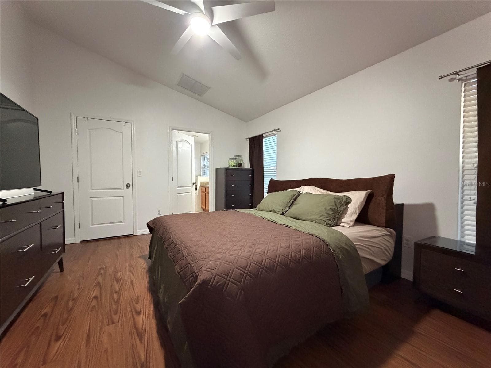 Single Family Residence at 4041 LANGDRUM DR, WESLEY CHAPEL, photo 13 of 29