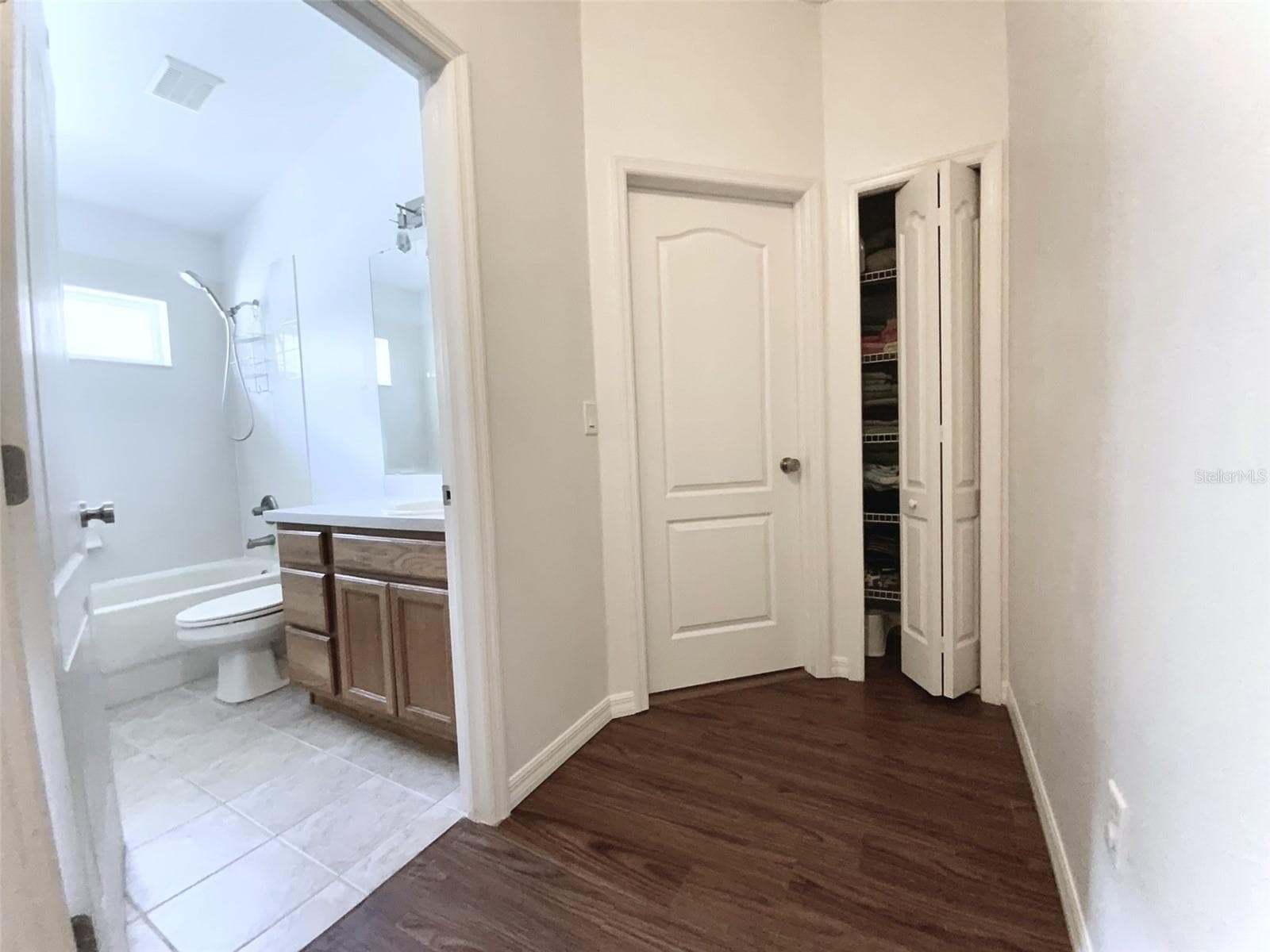 Single Family Residence at 4041 LANGDRUM DR, WESLEY CHAPEL, photo 18 of 29