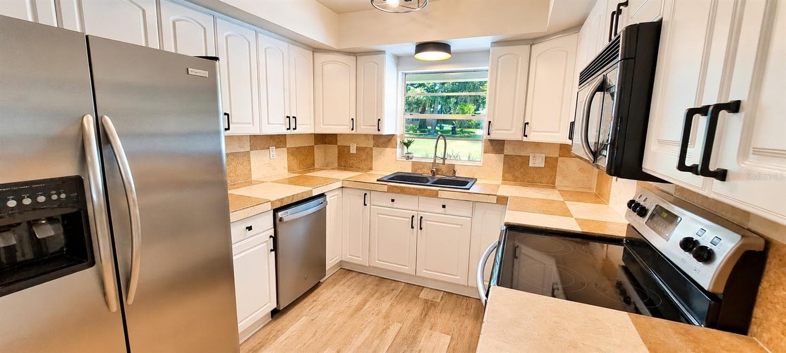 Single Family Residence at 3017 BAY LAKE RD, ORLANDO, photo 15 of 49