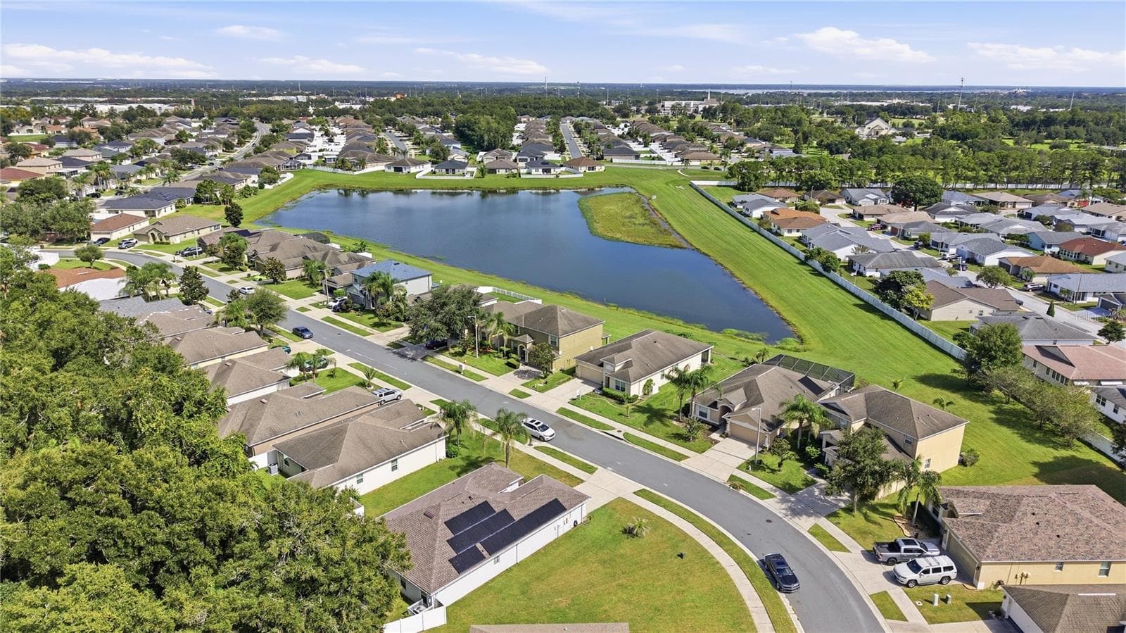 Don't Miss This Opportunity To Make This Your Home! Book Showing Appointment Today! - 3652 MADBURY CIR, LAKELAND