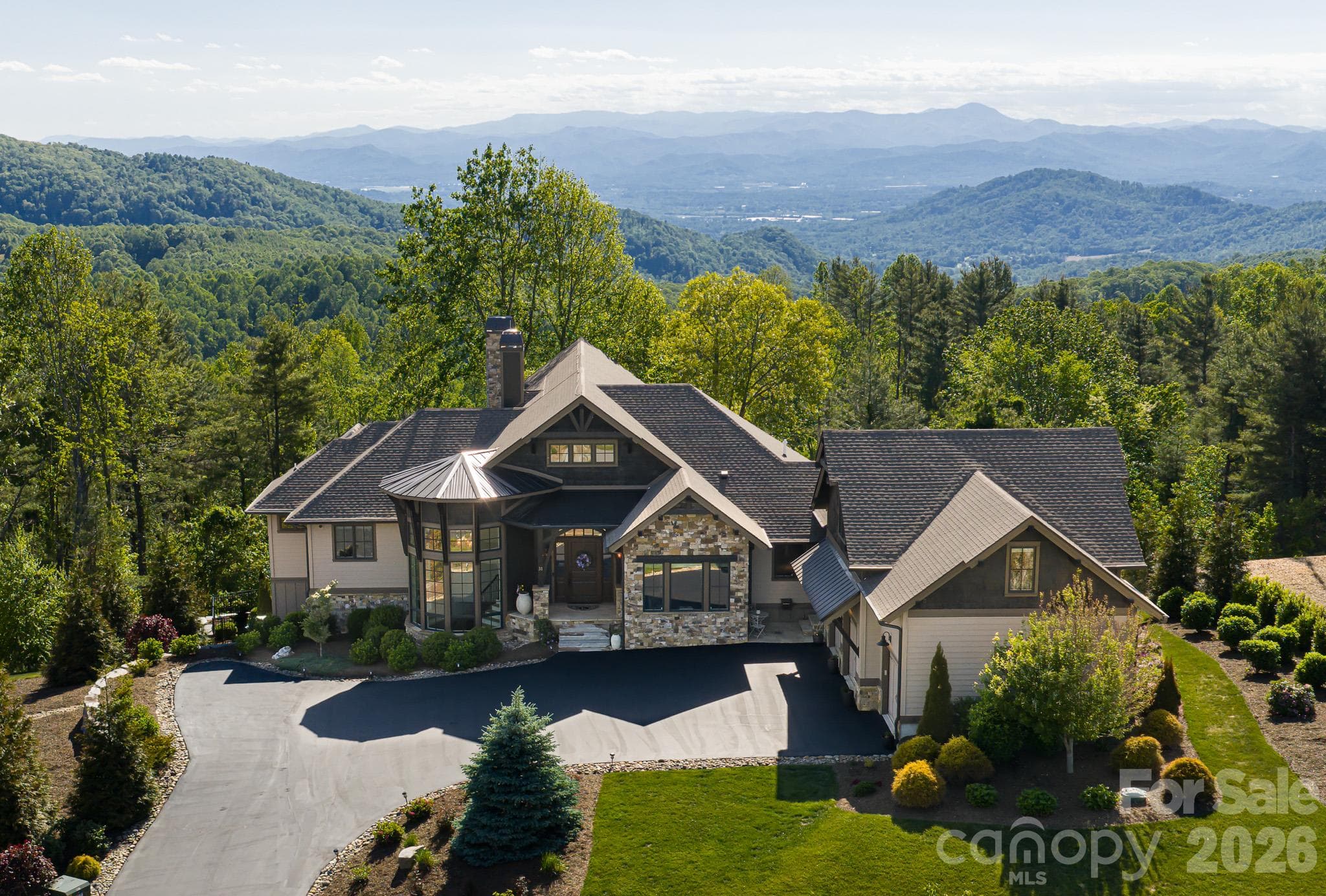 Single Family Residence at Hendersonville, photo 2 of 49