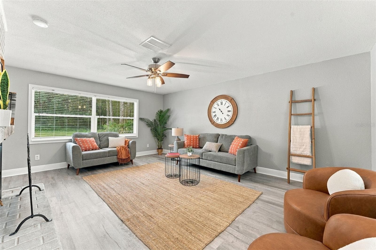 Single Family Residence at 17818 DEERFIELD DR, LUTZ, photo 4 of 32