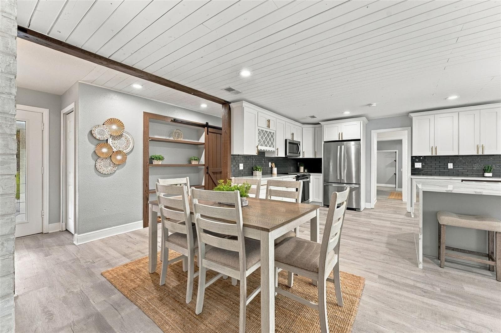 Single Family Residence at 17818 DEERFIELD DR, LUTZ, photo 7 of 32