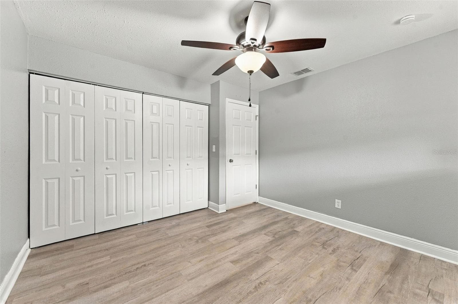 Single Family Residence at 17818 DEERFIELD DR, LUTZ, photo 23 of 32