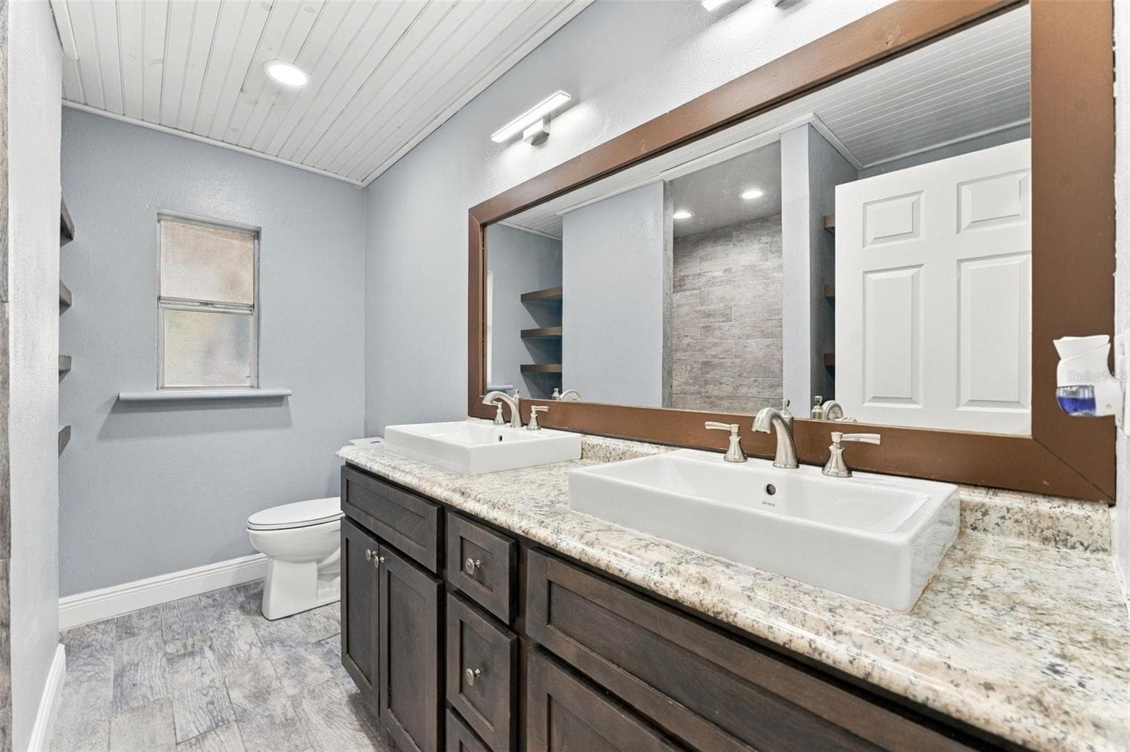Single Family Residence at 17818 DEERFIELD DR, LUTZ, photo 24 of 32
